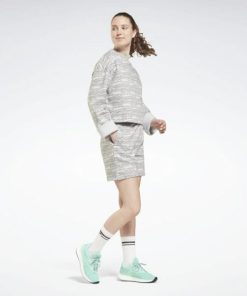 Essenceedge.shop341f23c6b8 2