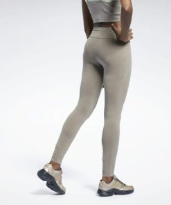 Essenceedge.shop528fe0a16b 4