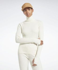 Essenceedge.shop646f769c49 1