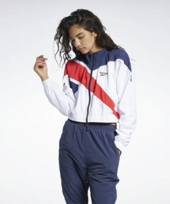 Essenceedge.shop6a592b13f8 1