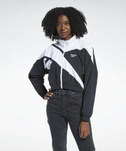 Essenceedge.shop97a9bac97d 1