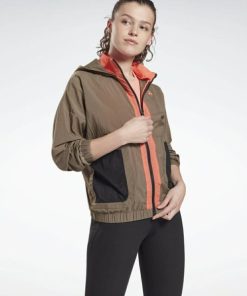 Essenceedge.shopbb862988d5 1